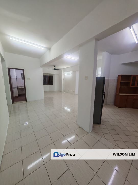 Walking distance to Centro Mall Klang for shopping & easy access to KL, Selangor, Klang