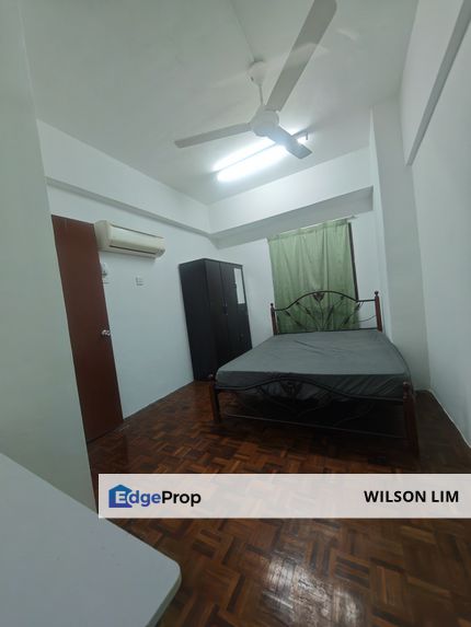 Walking distance to Centro Mall Klang for shopping & easy access to KL, Selangor, Klang