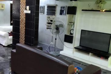 Taman Teluk Gedung Indah