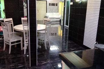 Taman Teluk Gedung Indah