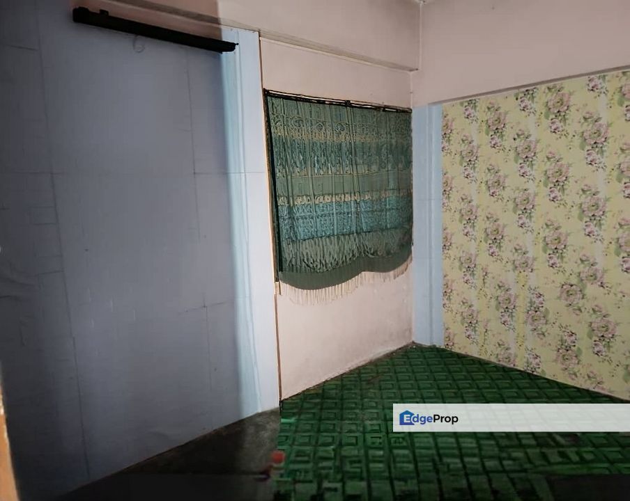 Affordable First Floor Flat 3 rooms 2 baths at Taman Sri Sentosa Klang, Selangor, Klang