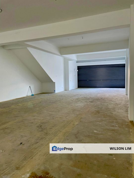 Face main road easy to explore and hot area in front of Aeon Mall, Selangor, Klang