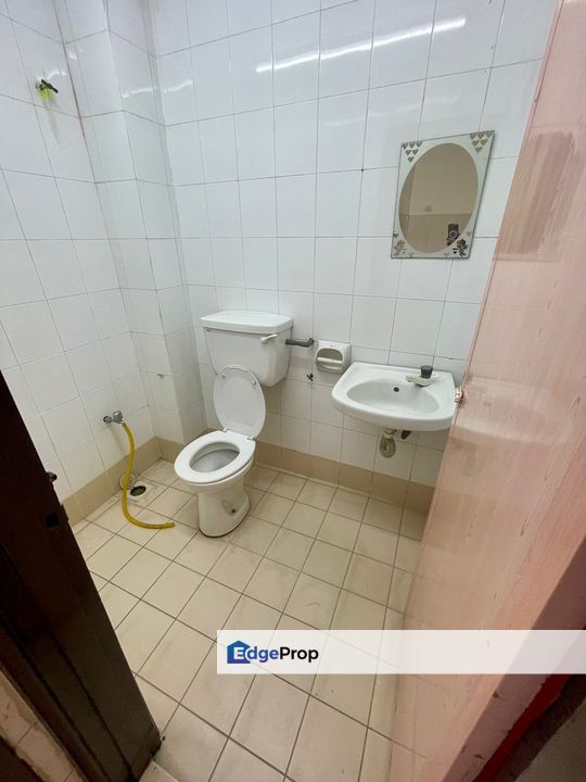 Spacious Double Stroy house at Bukit Rimau, Shah Alam, Selangor, Shah Alam