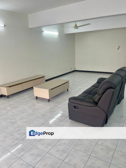Spacious Double Stroy house at Bukit Rimau, Shah Alam, Selangor, Shah Alam