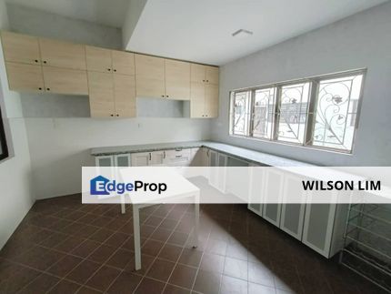 Spacious 2 story Terraced House and face no house ample parking, Selangor, Klang