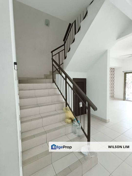 Spacious 2 story Terraced House and face no house ample parking, Selangor, Klang
