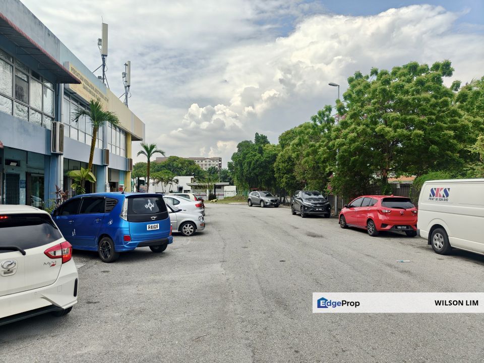 Offer Price: 2-Storey Commercial Shop at Bandar Puteri Klang, Selangor, Klang