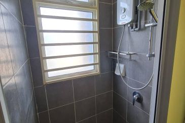 V Residensi 2 Shah Alam