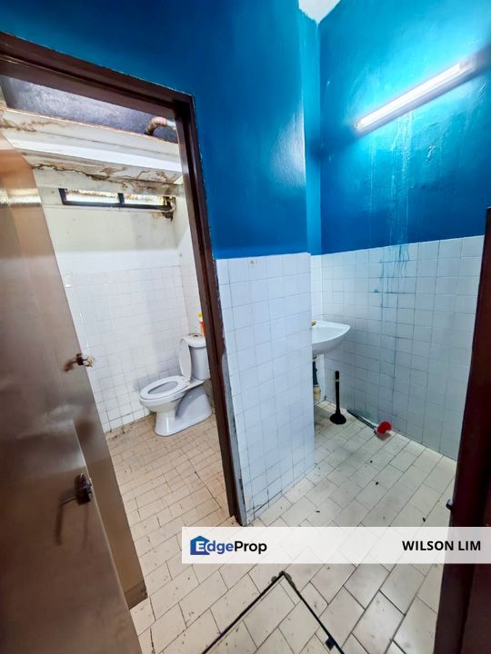 Ground Floor Shop Facing Main Road at Taman Gembira Baru Klang, Selangor, Klang