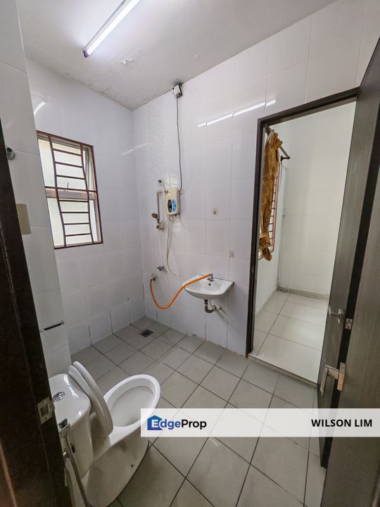 Spacious double story house at Kota Bayuemas Klang, Selangor, Klang