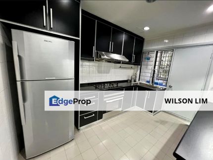 Well maintain with built in cabinets and wardrobe at Mayang Court KLCC, Kuala Lumpur, KLCC