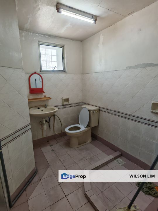 Spacious & nice unit number and 2 car parkings at Regency Condo Klang, Selangor, Klang