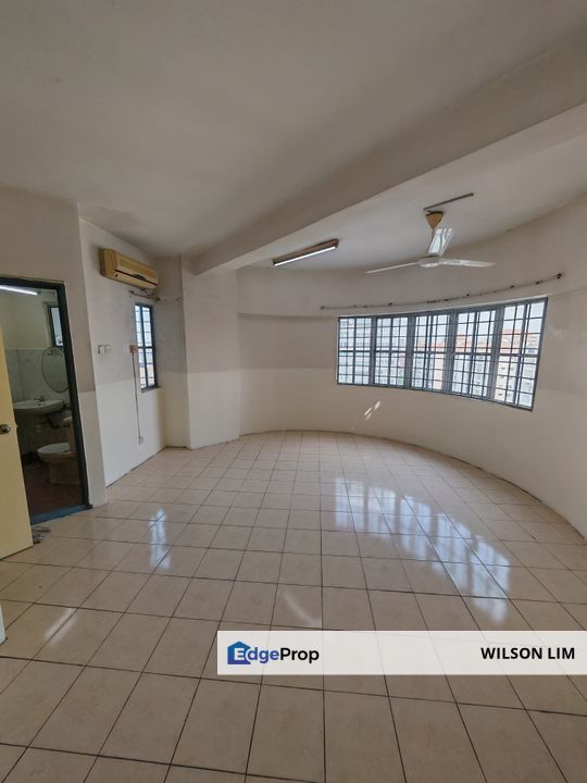 Spacious & nice unit number and 2 car parkings @ Regency Condo Klang, Selangor, Klang