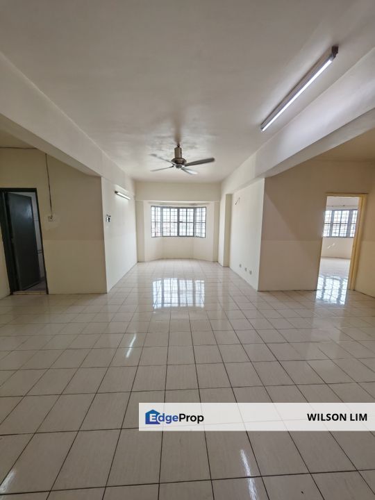 Spacious & nice unit number and 2 car parkings @ Regency Condo Klang, Selangor, Klang