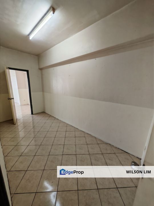 Spacious & nice unit number and 2 car parkings @ Regency Condo Klang, Selangor, Klang