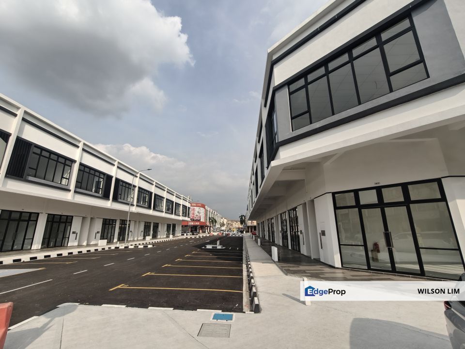 Ground Floor Retail Space with Solar Energy at Bukit Tinggi 1 Klang, Selangor, Klang