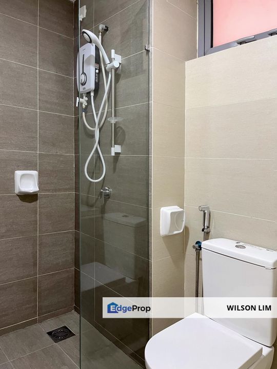 Well-kept fully furnished 2 bedroom 1 bath unit at Gravit8 Klang, Selangor, Klang