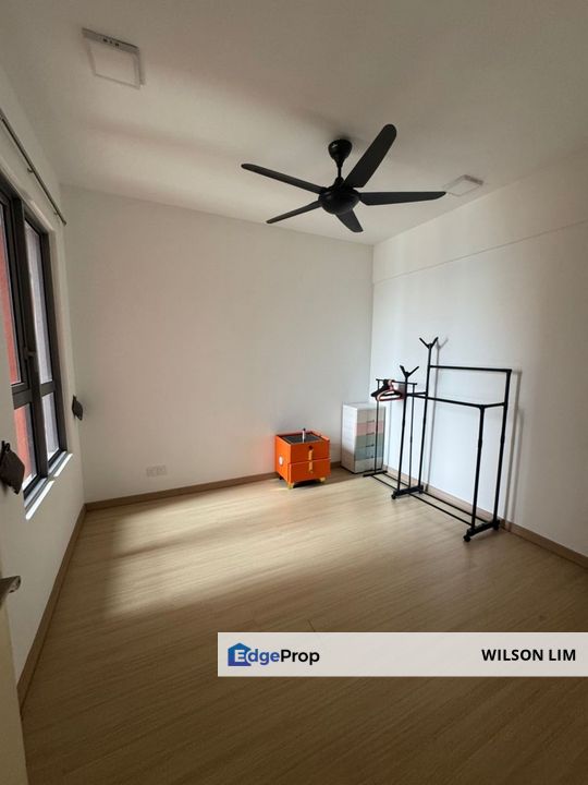 2 plus 1 Rooms Partly furnished with Fridge and 2 in 1 Washer dryer., Selangor, Klang