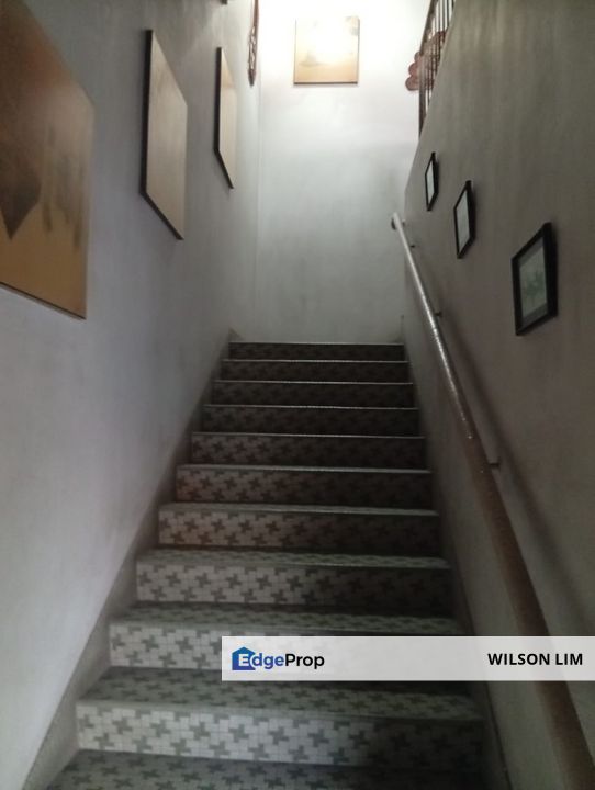 Facing shop easy to buy things and may convert to commercial usage., Selangor, Petaling Jaya