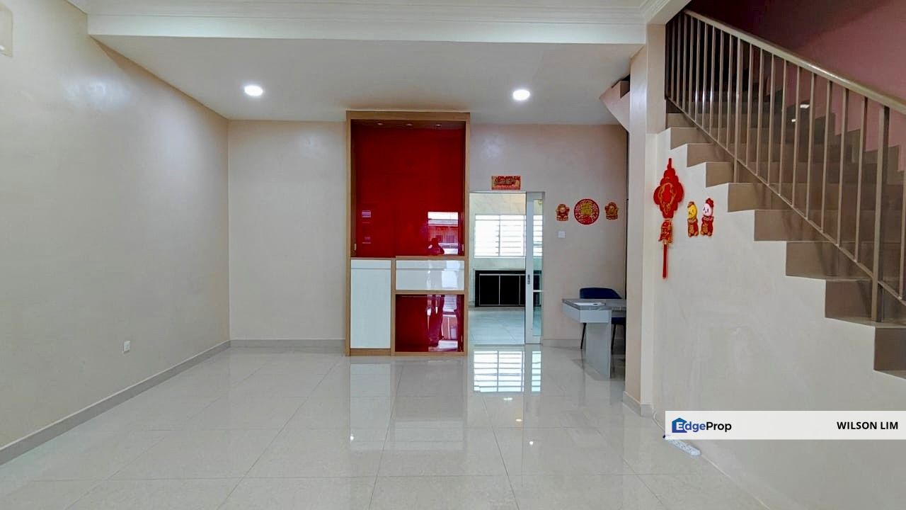 Taman Saga Klang 2 Story House for sales End lot Guarded gated, Selangor, Klang