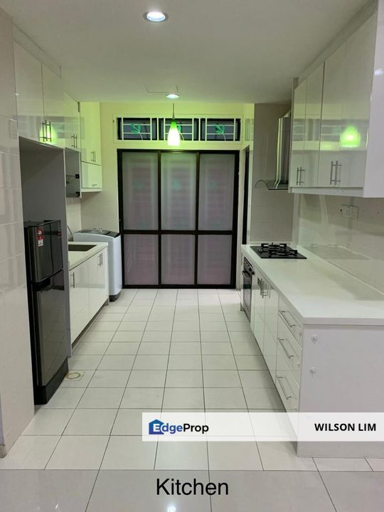 Nice fully Townhouse at Park Villa at Bukit Puchong, Selangor, Puchong