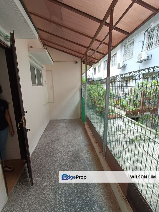 Very convenient to buy things and close to Kuchai Lam & Old Klang Road, Kuala Lumpur, Kuchai Lama