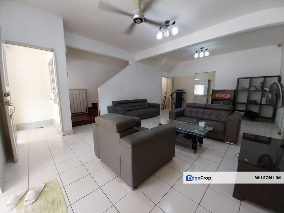 Double story house with guarded gated at Bukit Rimau Kota Kemuning, Selangor, Shah Alam