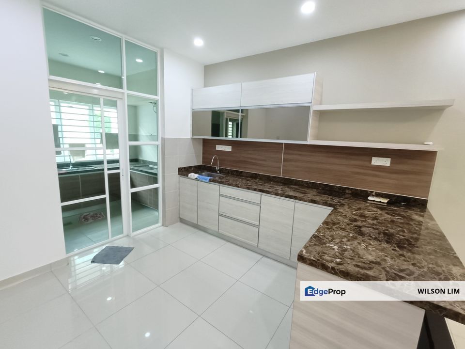 Like New Well Main 2.5 Story House at Cassava, Bandar Puteri Klang, Selangor, Klang