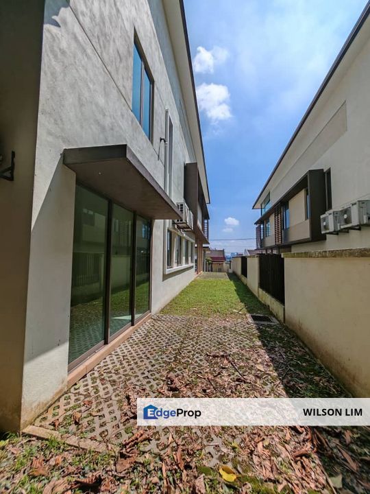 Sem-D House at Bandar Kinrara & Master Room can see nice KL City view, Selangor, Bandar Kinrara Puchong