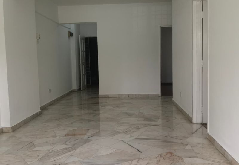 Danau Idaman Condominium