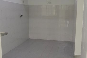 Danau Idaman Condominium