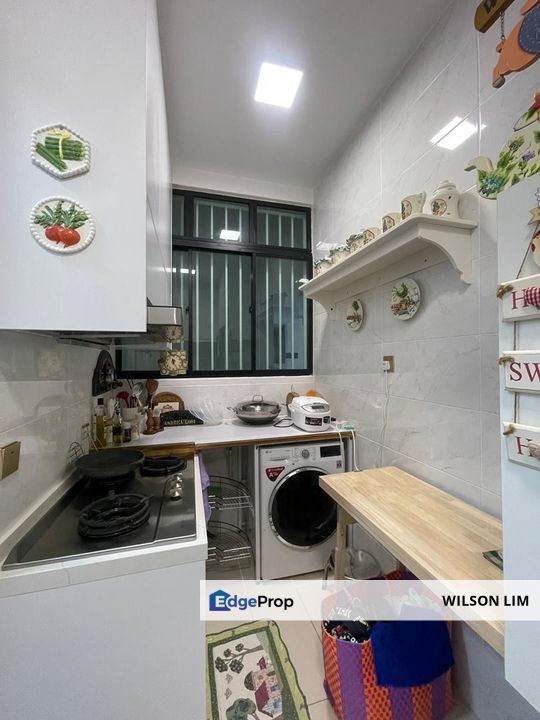 ID design fully Renovated 3 room 2 baths unit at The Parque Residence, Selangor, Telok Panglima Garang