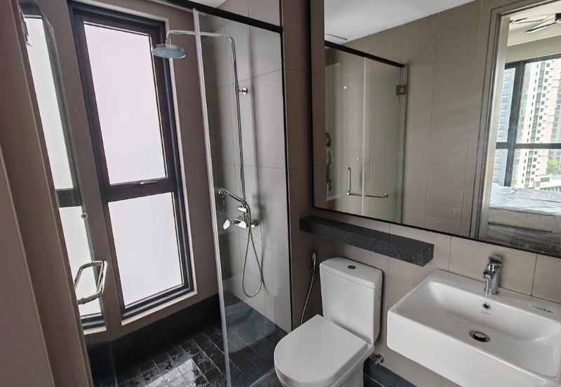 Bloomsvale (Menara Vista)