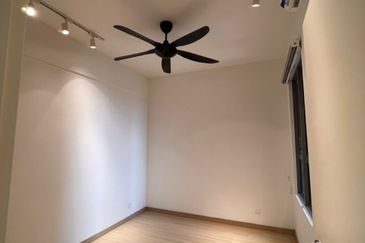 Adria Residence @ Gravit8