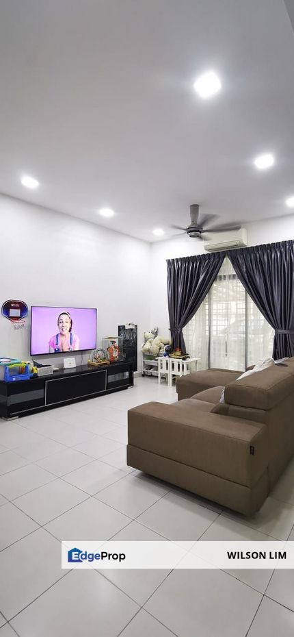 Well maintain renovated full tiles car porch Fully Furnished house at Bandar Puteri Klang, Selangor, Klang