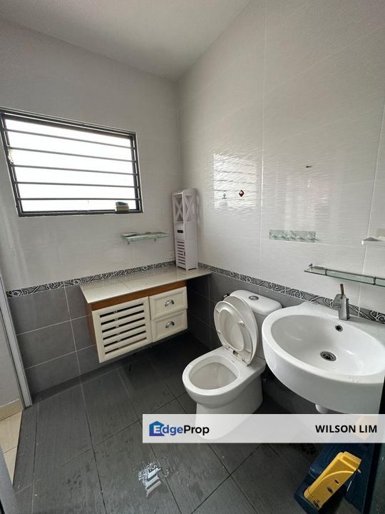 Well maintain renovated house with full tiles car porch at Bandar Puteri Klang, Selangor, Klang