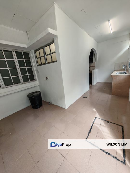 New fully refurbished Double storey house and Very close to Kesas, Selangor, Klang