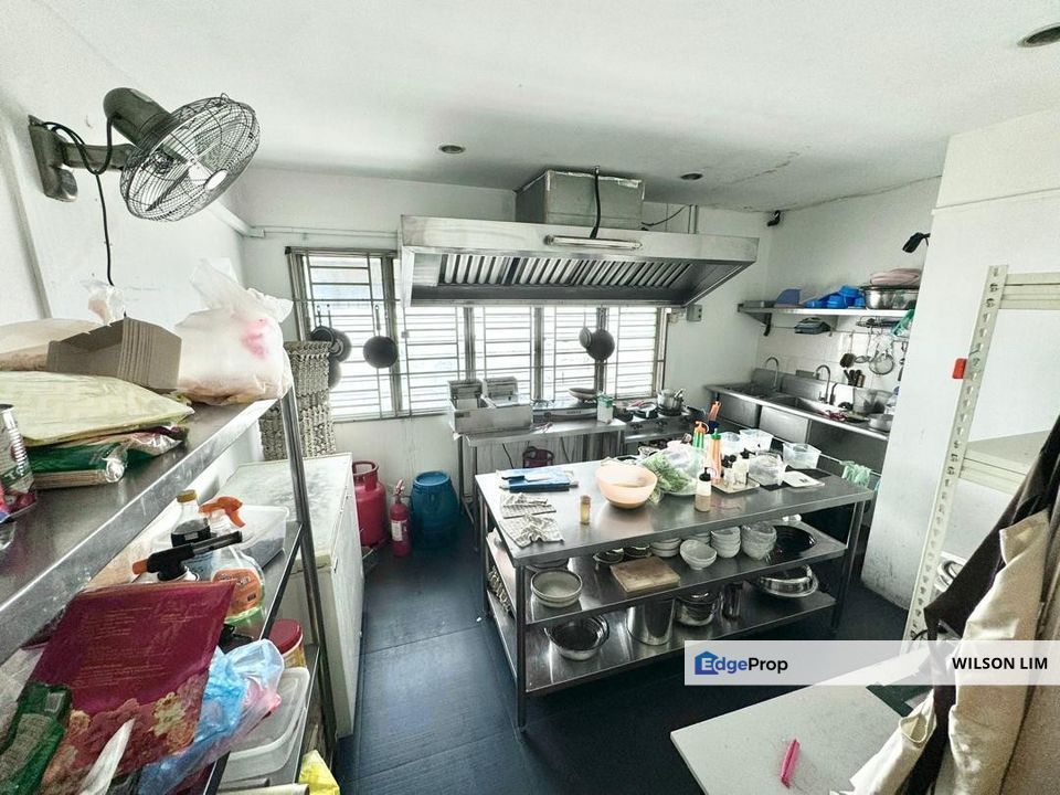 First floor with ready Cafe design at Ambang Botanic Klang faced Aeon, Selangor, Klang