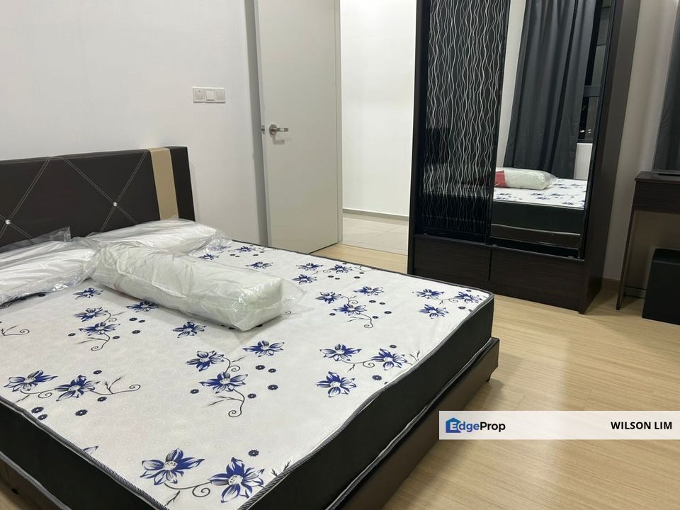 Bigger and High Floor Fully Furnished unit at Gravit8 Klang, Selangor, Klang