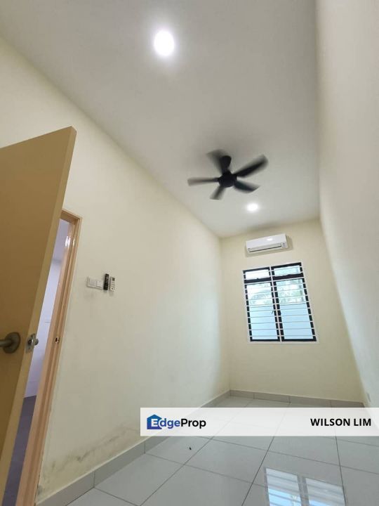 Ample parking & Modern Design 2 story house at Karya Residensi, Selangor, Klang