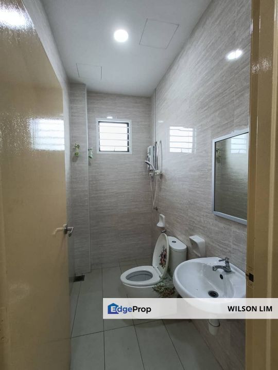 Ample parking & Modern Design 2 story house at Karya Residensi, Selangor, Klang