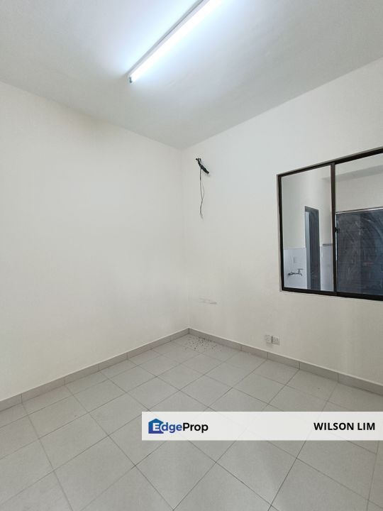 End lot & face no house 2 story house at Bandar Puteri Klang for rent, Selangor, Klang