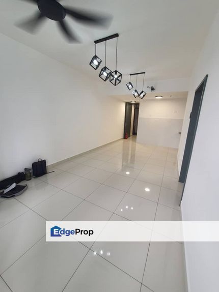 Walking Distance to LRT Basic unit 1 room 1 bath 1 Store, Selangor, Bandar Botanic/Bandar Bukit Tinggi