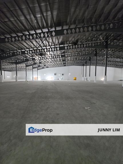 Newly refurbished Warehouse Bukit Minyak facing Highway, Penang, Simpang Ampat