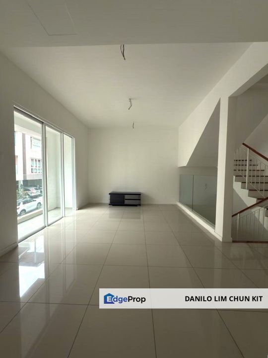 3 Sty Terrace, Very Low Price, 9/10 Condition, Must View, Kuala Lumpur, Cheras