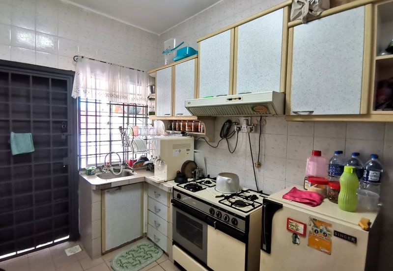 2 Sty Terrace, 18x60, 8/10 Condition, Renovated, Southeast, Rm30k Below Market Price