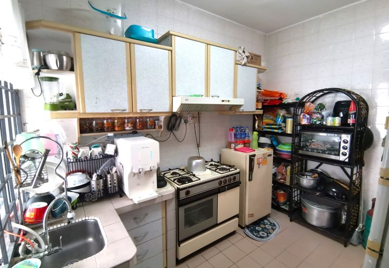 2 Sty Terrace, 18x60, 8/10 Condition, Renovated, Southeast, Rm30k Below Market Price