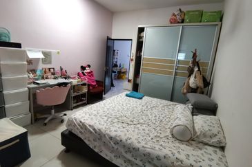 D'Premier @ Bandar Damai Perdana