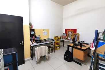 D'Premier @ Bandar Damai Perdana