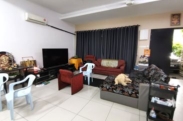 D'Premier @ Bandar Damai Perdana